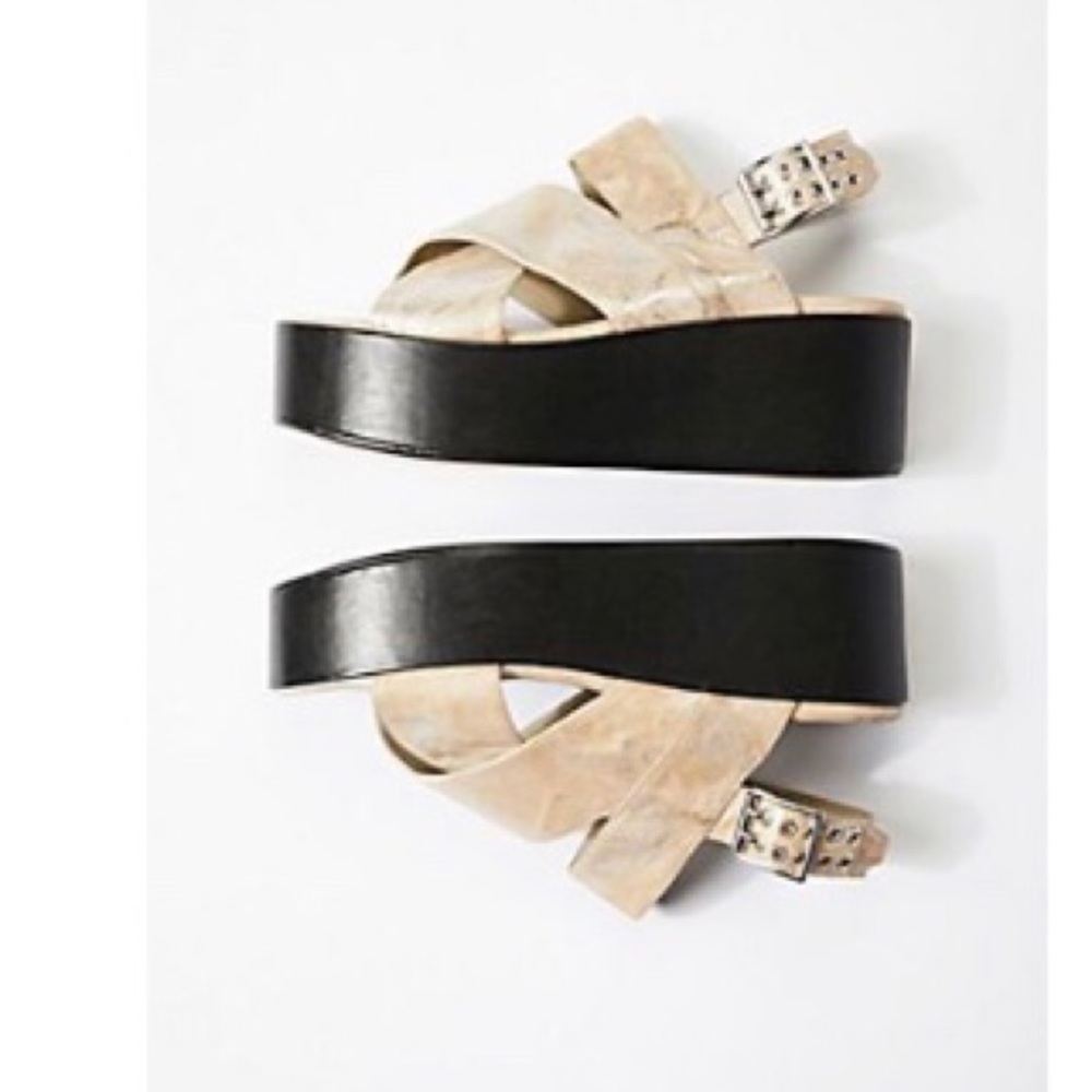 Halo Flatform Sandals